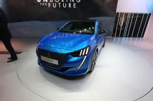 Peugeot e-208 GT - Salone di Ginevra 2019 - 3