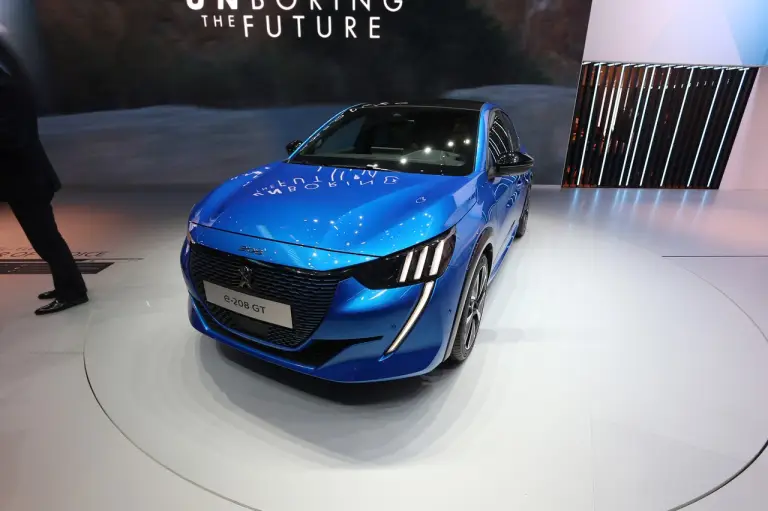 Peugeot e-208 GT - Salone di Ginevra 2019 - 3