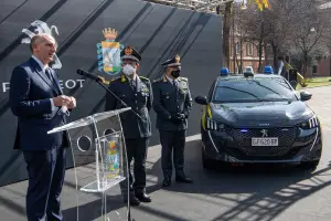 Peugeot e-208 - Guardia di Finanza - 17