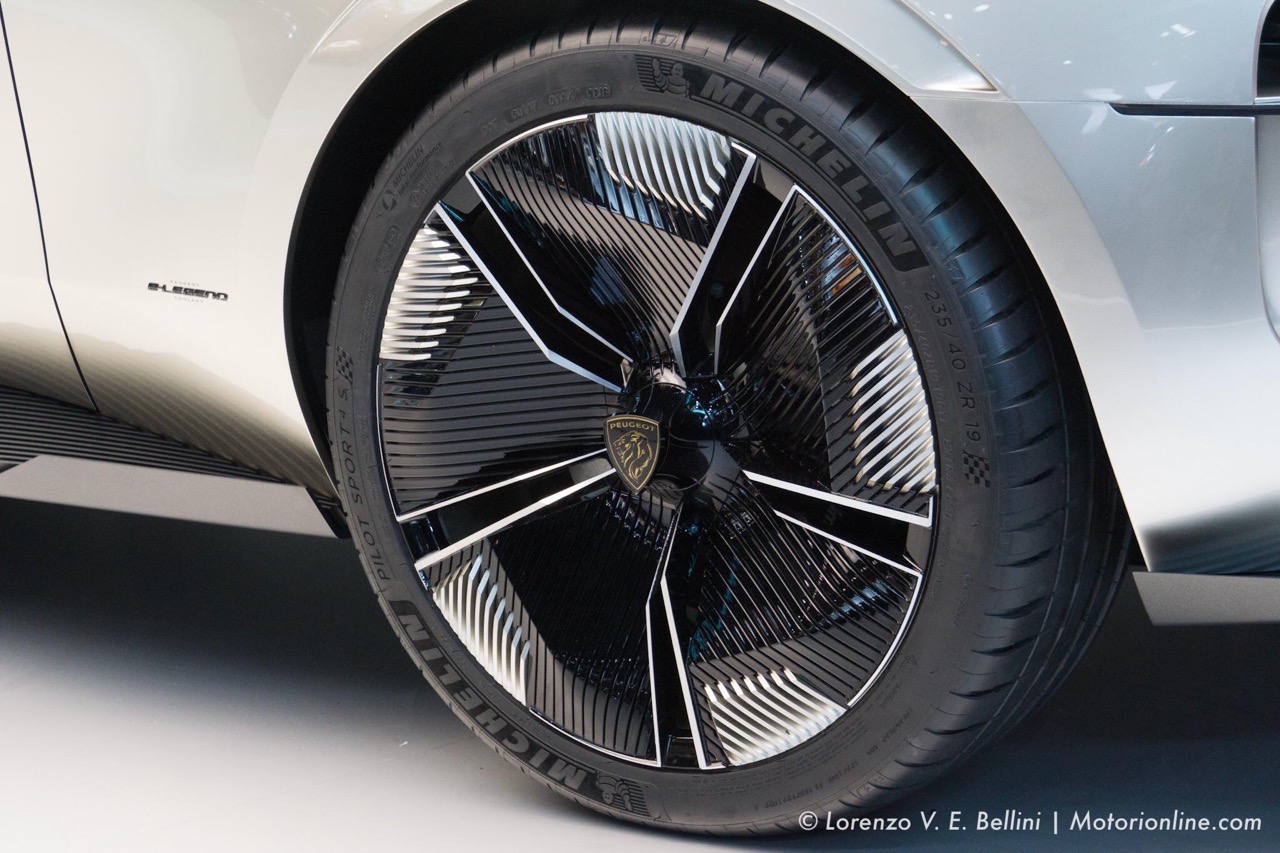 Peugeot e-Legend concept - Salone di Parigi 2018