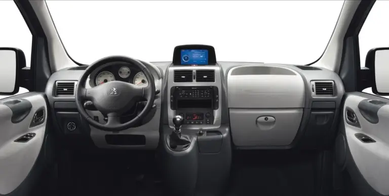 Peugeot Expert e Partner 2012 - 8