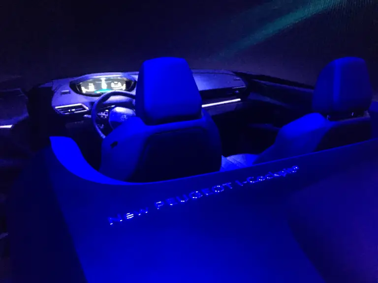 Peugeot i-cockpit MY2016 - 17