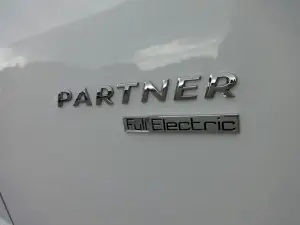 Peugeot Partner MY 2015 - Primo Contatto - 9