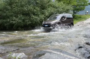 Peugeot Partner Tepee 4x4 Dangel - Prova su strada