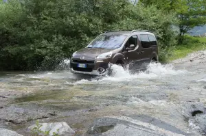 Peugeot Partner Tepee 4x4 Dangel - Prova su strada