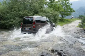 Peugeot Partner Tepee 4x4 Dangel - Prova su strada