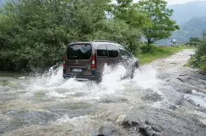 Peugeot Partner Tepee 4x4 Dangel - Prova su strada