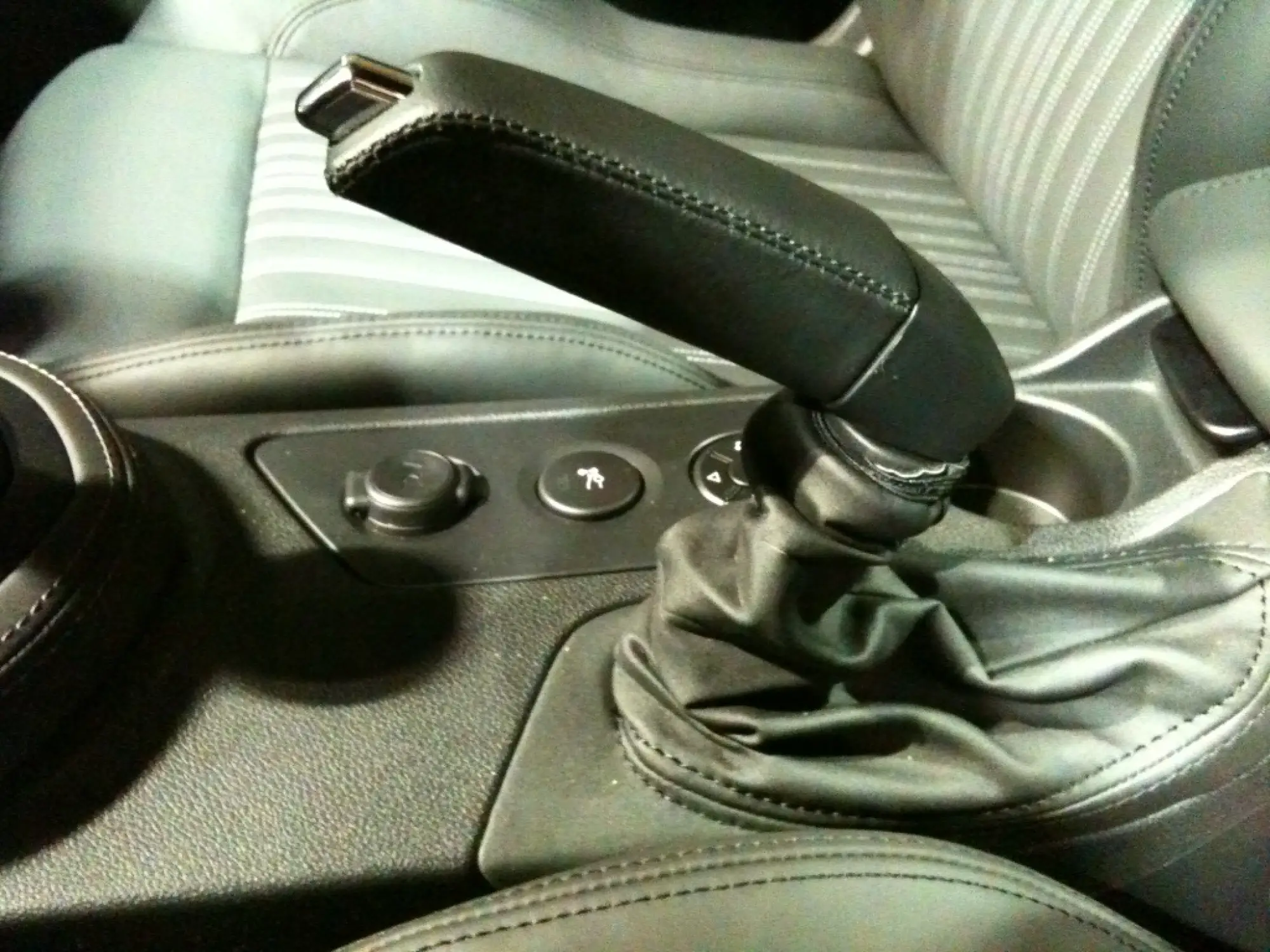 Peugeot RCZ Asphalt - Milano Fashion Week 2011 - 10