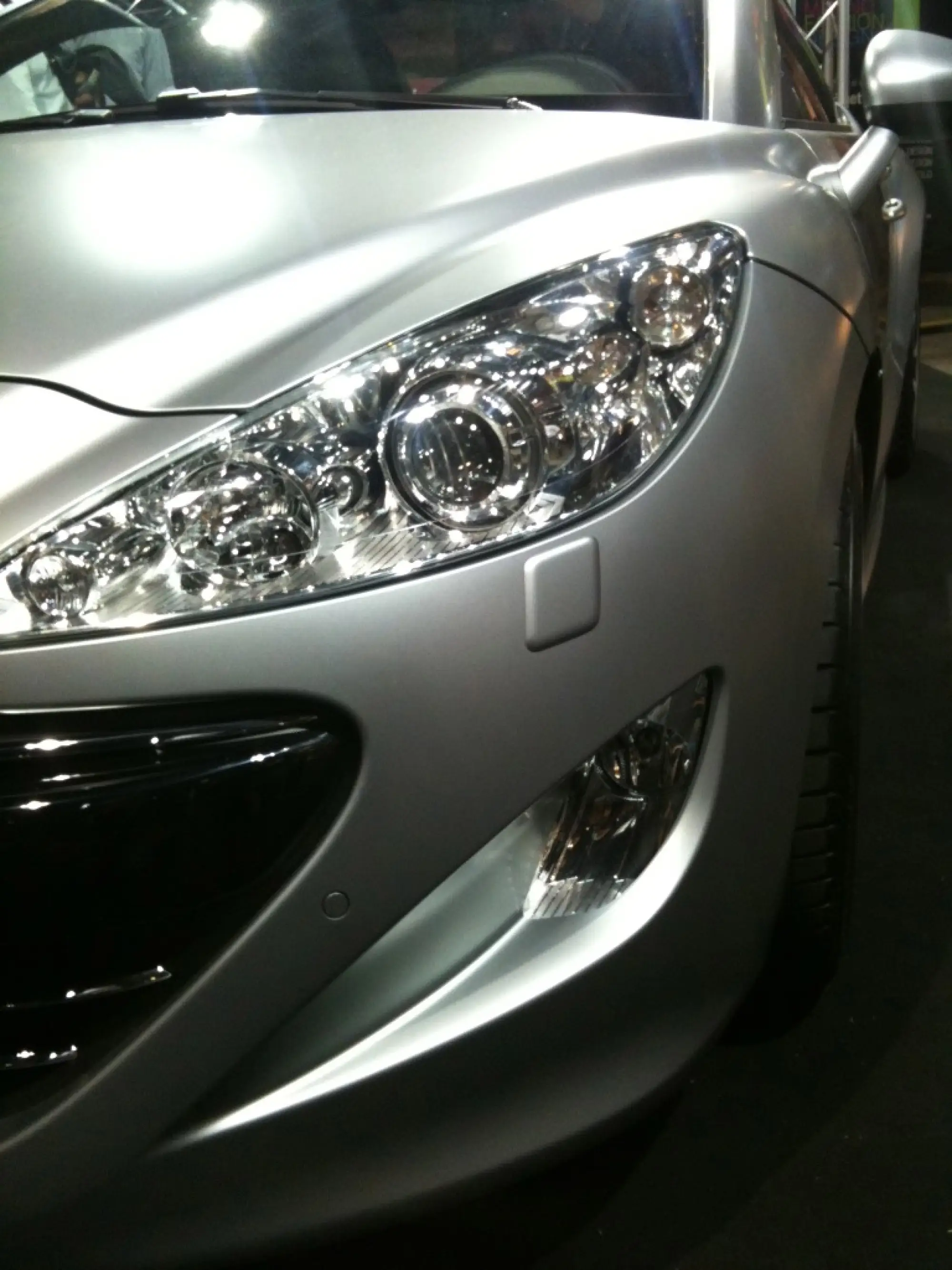 Peugeot RCZ Asphalt - Milano Fashion Week 2011 - 13