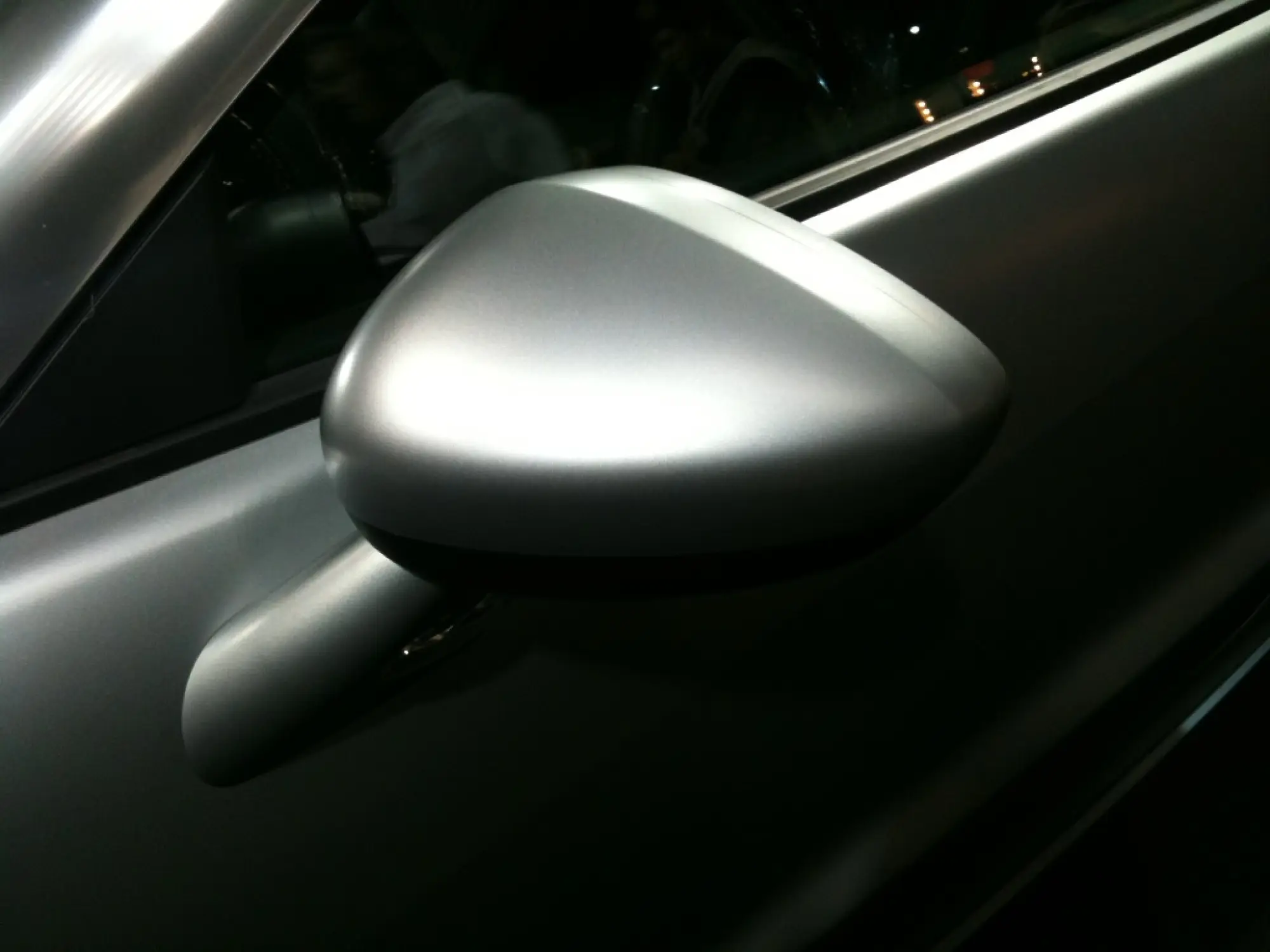 Peugeot RCZ Asphalt - Milano Fashion Week 2011 - 14
