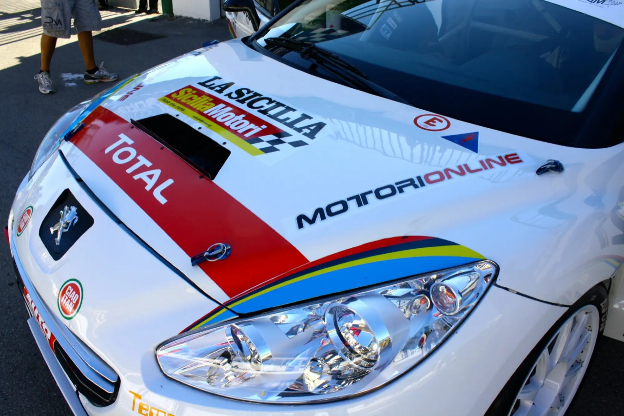 Peugeot RCZ R Cup - Inside the Race, un Weekend da Pilota - 6