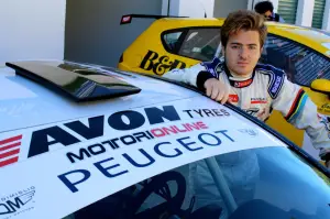 Peugeot RCZ R Cup - Inside the Race, un Weekend da Pilota