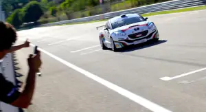 Peugeot RCZ R Cup - Inside the Race, un Weekend da Pilota