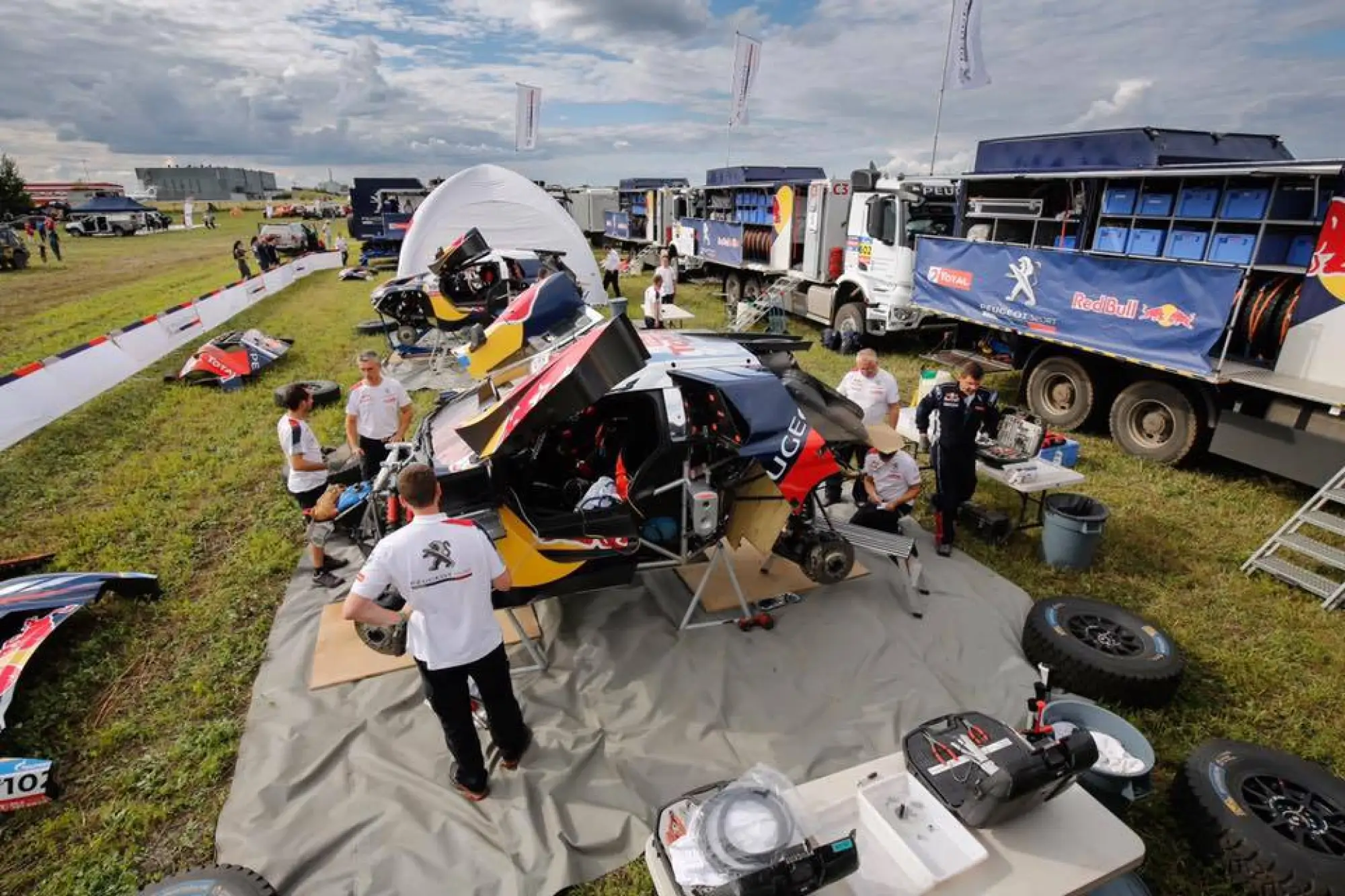 Peugeot - Silk Way Rally 2016 - Tappa 1-2 - 13