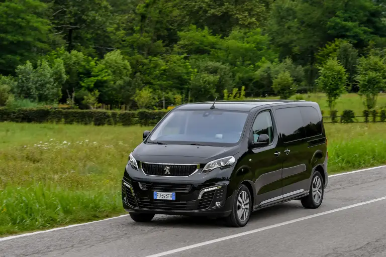 Peugeot Traveller 2019 - 2