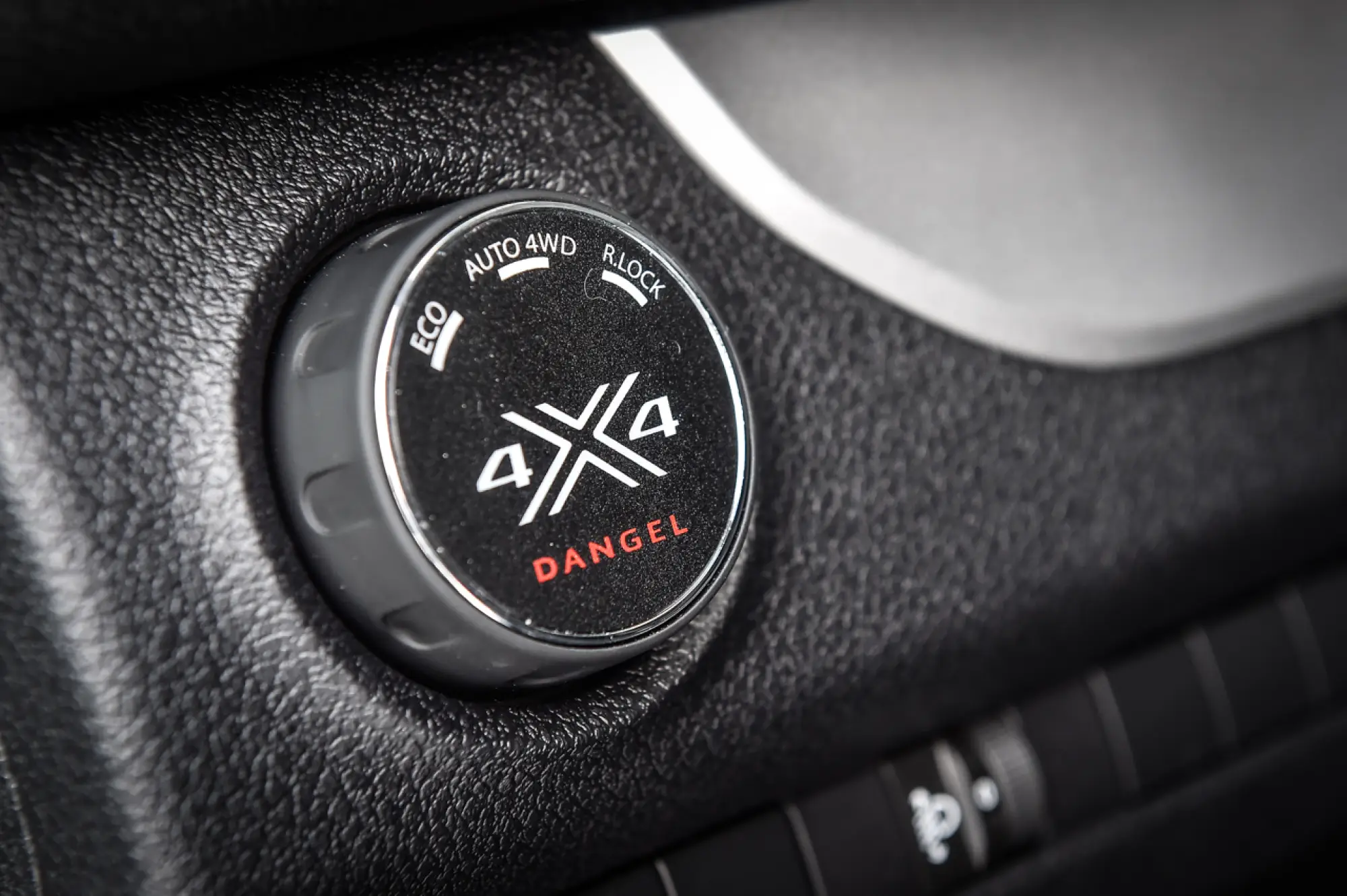 Peugeot Traveller 4x4 by Dangel Traction Control e Traction Control Plus - 11