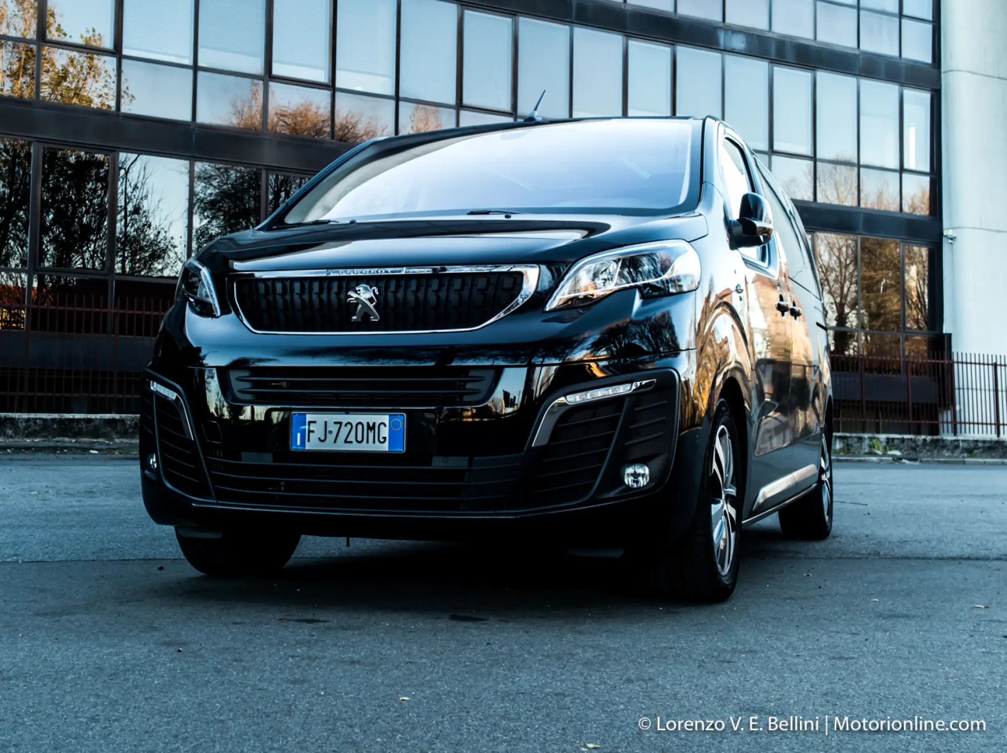 Peugeot Traveller MY 2017 - Prova su Strada - 4