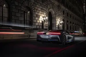 Pininfarina Battista a New York