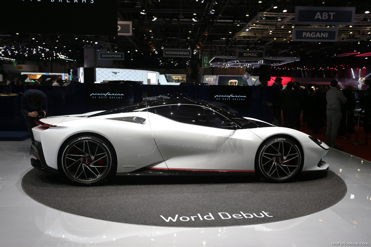 Pininfarina Battista Foto Live - Salone di Ginevra 2019