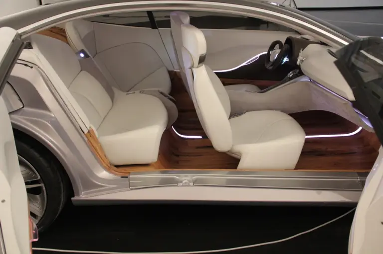 -pininfarina-cambiano-concept-foto - 13