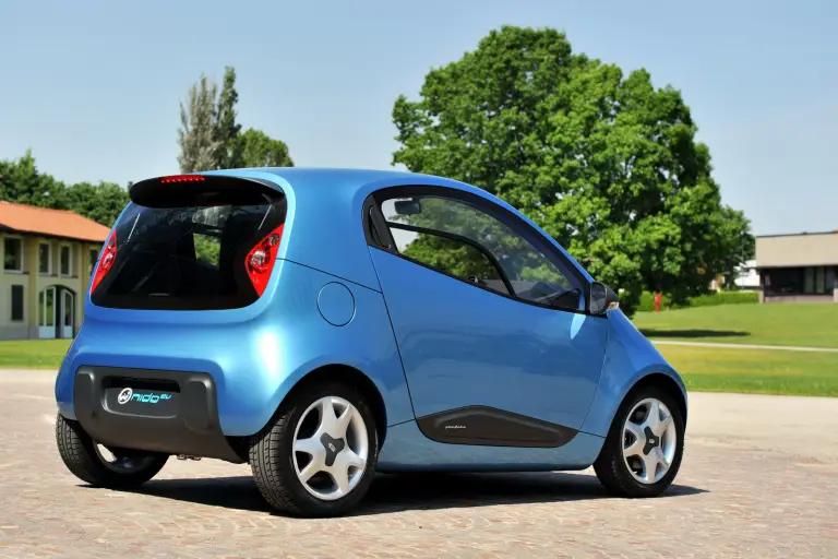 Pininfarina Nido EV - 15