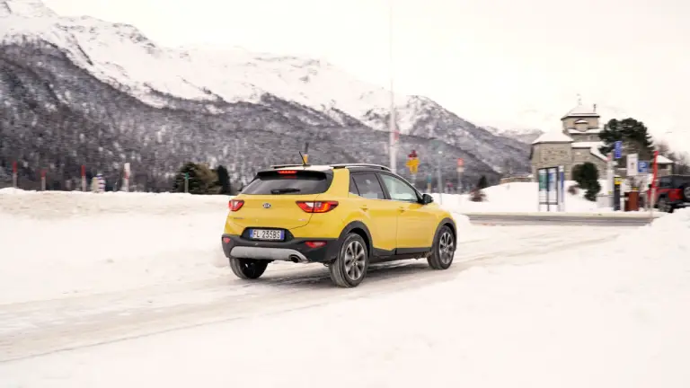 Pirelli Cinturato Winter - Kia Stonic - test 2017 - 61