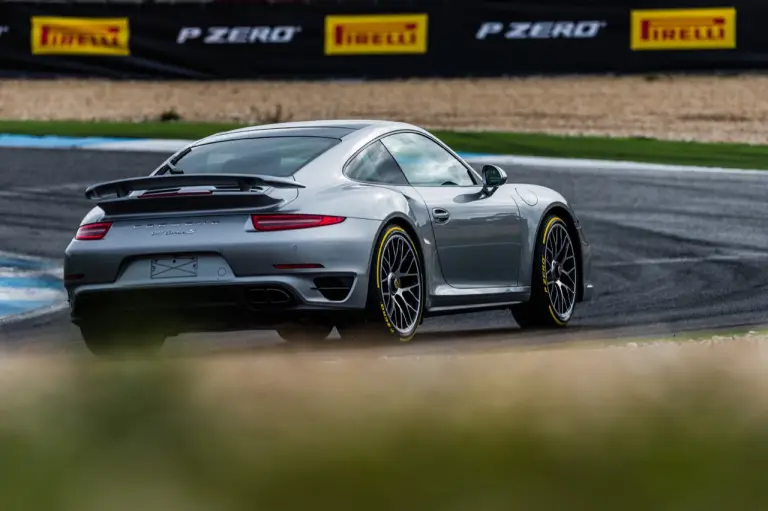Pirelli P Zero 2016 - Estoril - 181