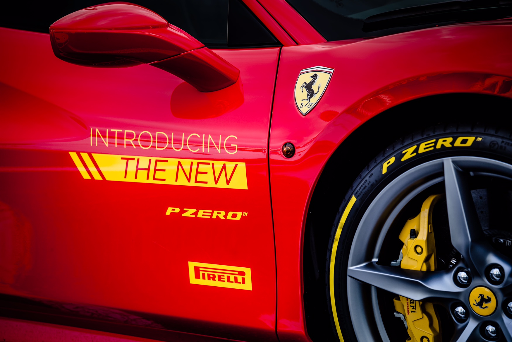 Pirelli P Zero 2016