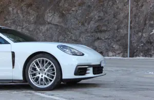 Pirelli Winter Sottozero 3 e nuova Porsche Panamera