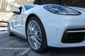 Pirelli Winter Sottozero 3 e nuova Porsche Panamera