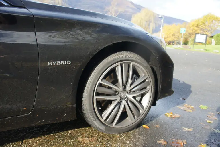 Pirelli Winter Sottozero e Infiniti Q50S Hybrid AWD 2014 - 3