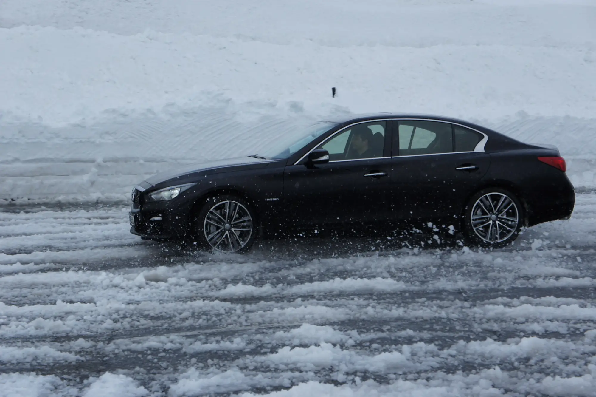 Pirelli Winter Sottozero e Infiniti Q50S Hybrid AWD 2014 - 76