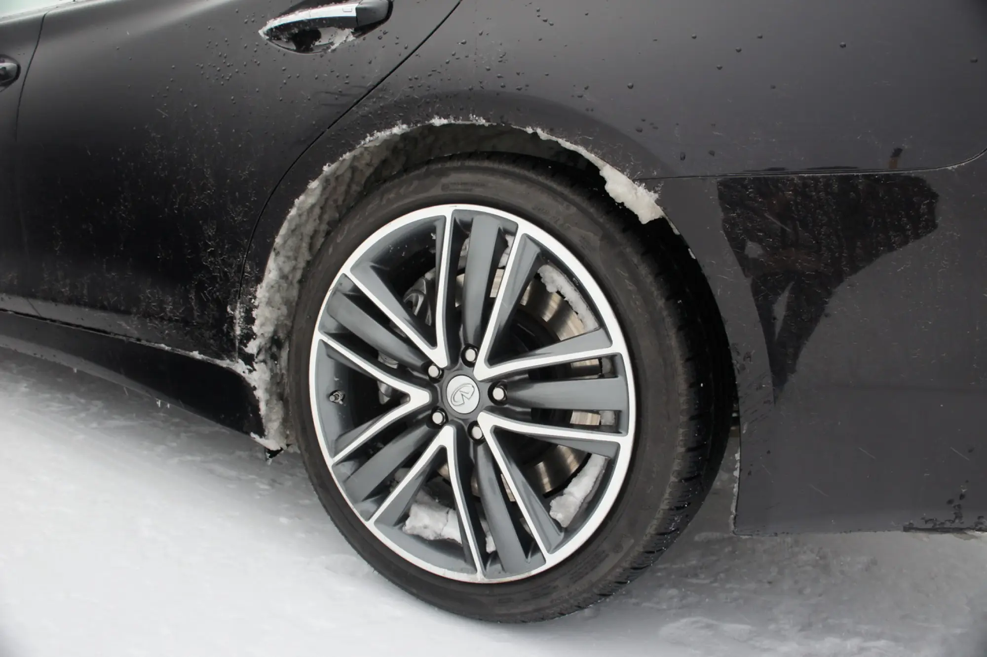 Pirelli Winter Sottozero e Infiniti Q50S Hybrid AWD 2014 - 99