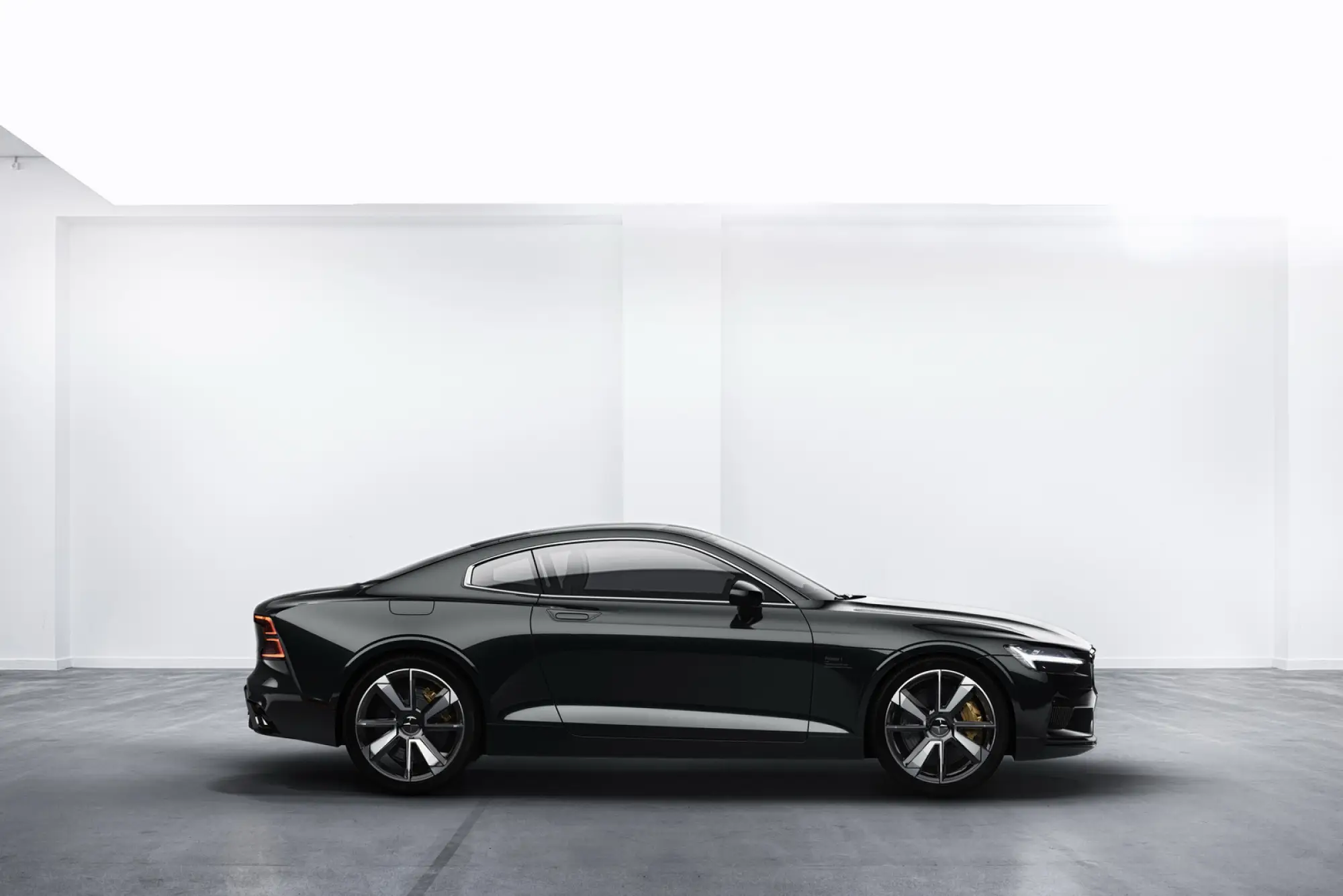 Polestar 1 - 24