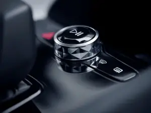 Polestar 2 2023 - Foto - 26