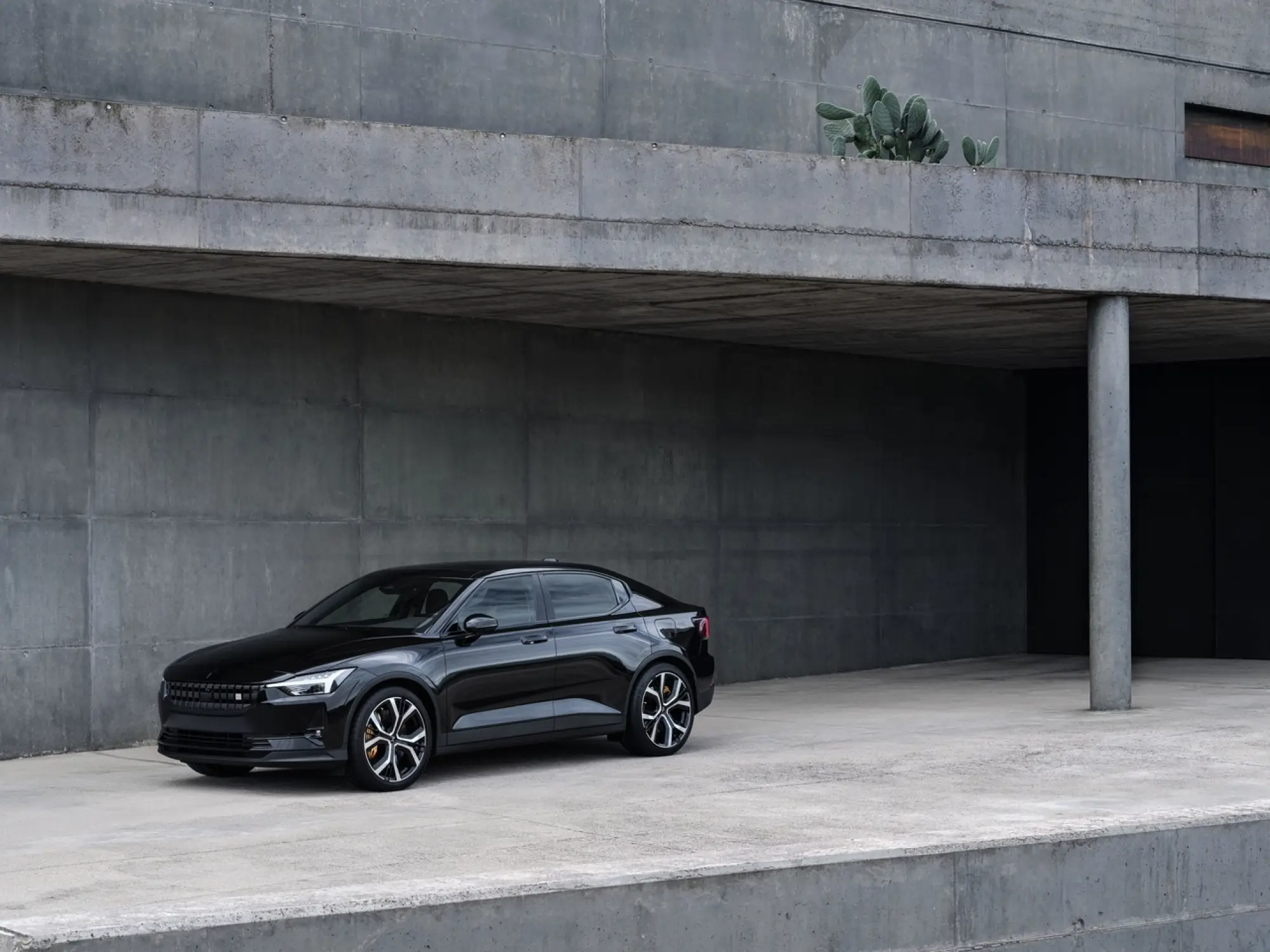 Polestar 2 2023 - Foto - 41