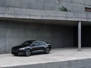 Polestar 2 2023 - Foto - 41