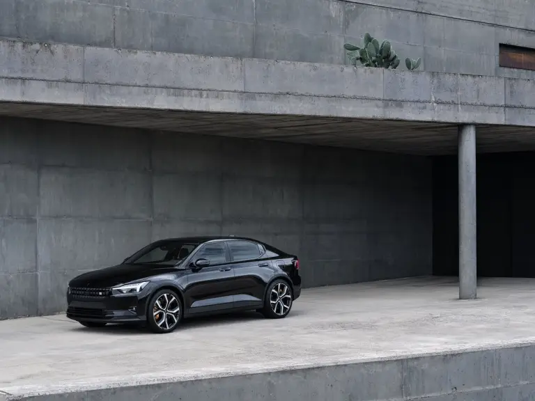 Polestar 2 2023 - Foto - 41
