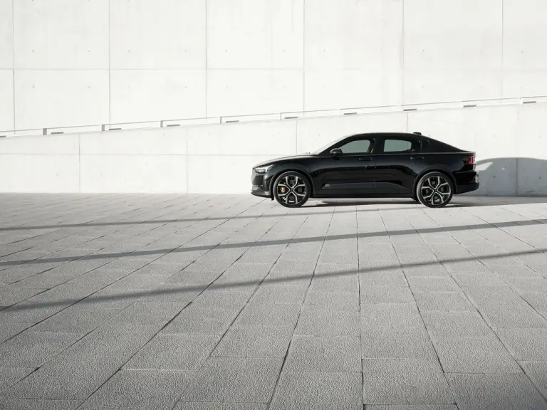 Polestar 2 2023 - Foto - 48