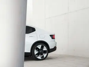 Polestar 2 2023 - Foto - 57