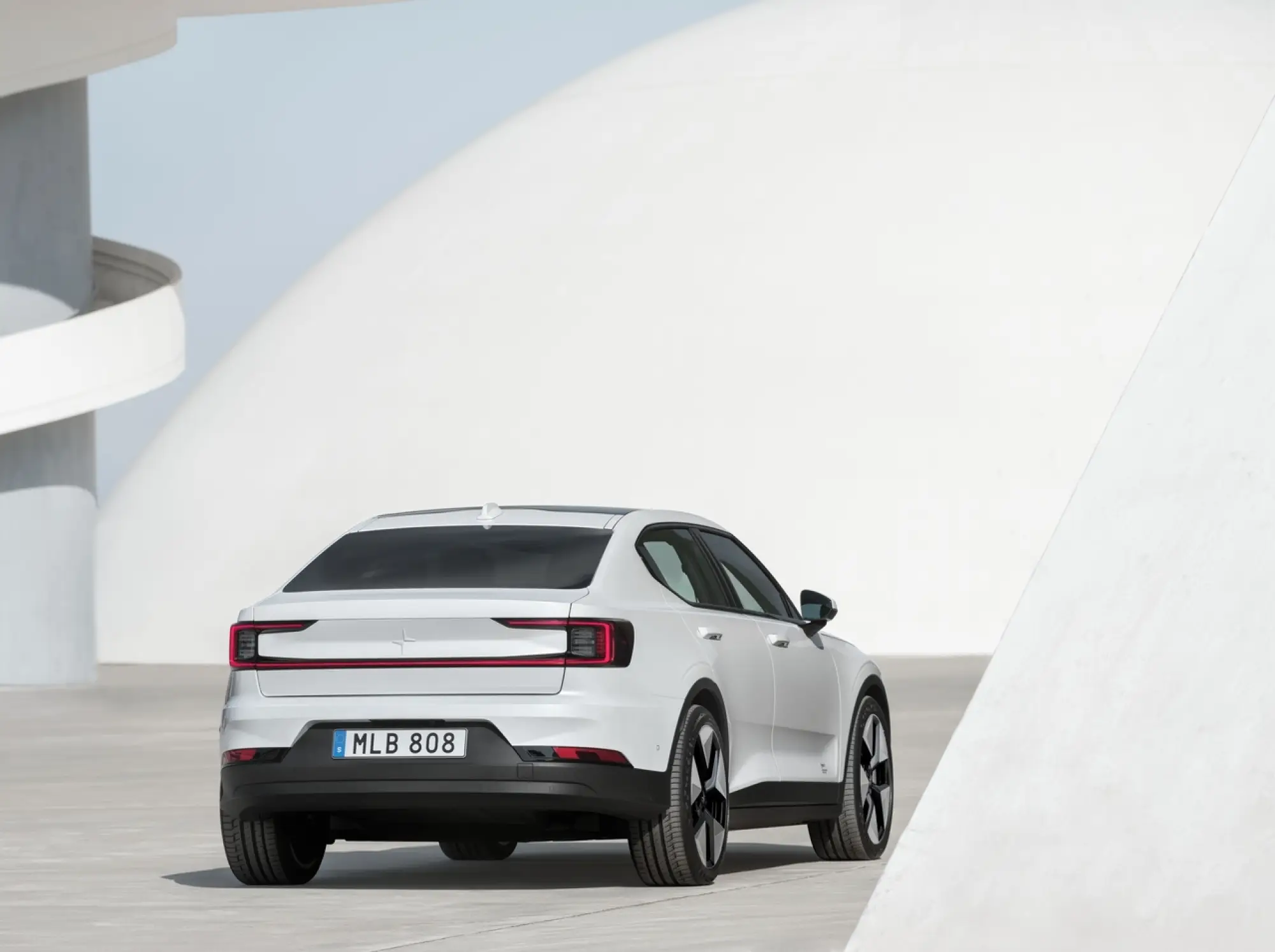 Polestar 2 2023 - Foto - 64