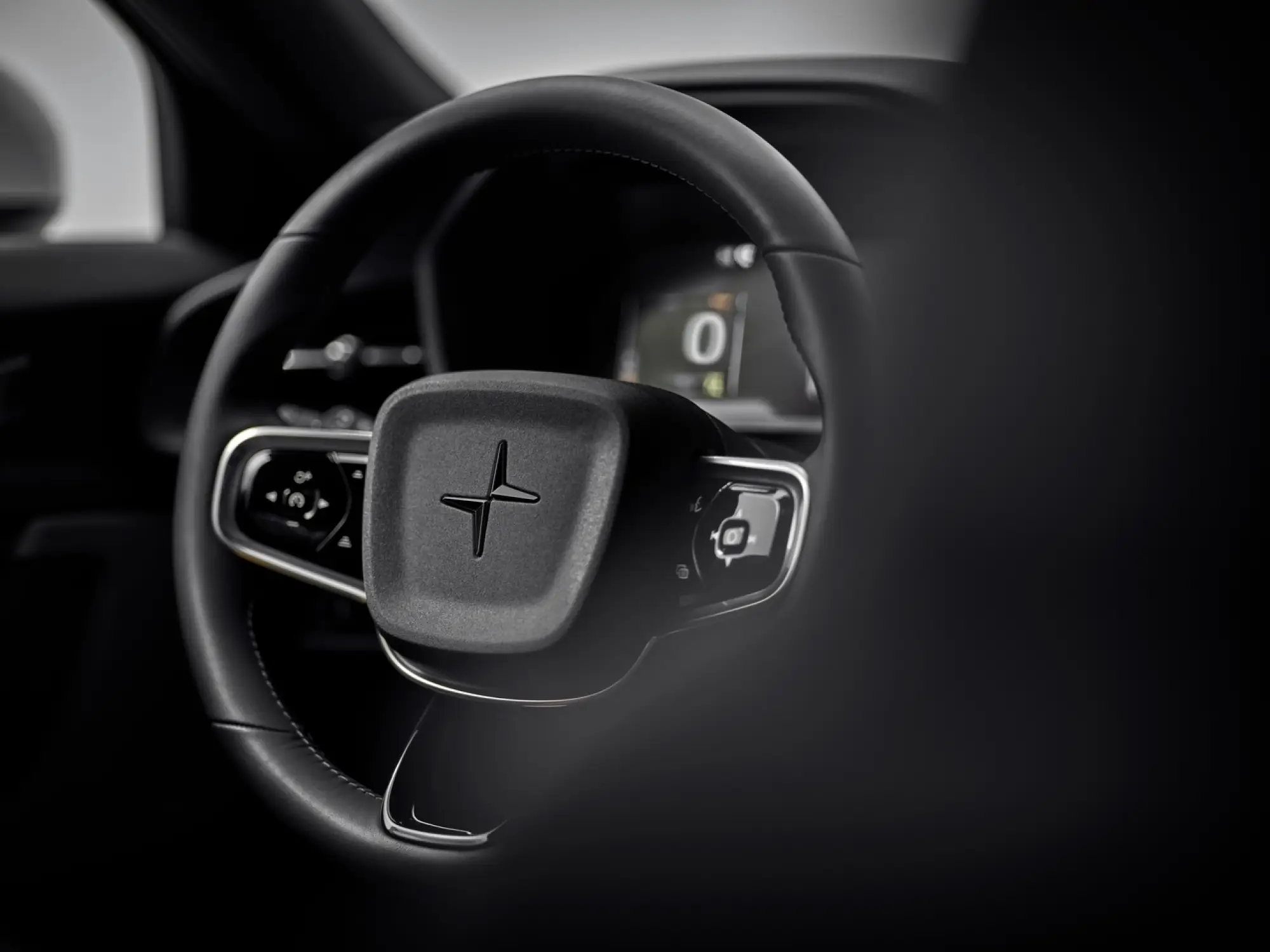 Polestar 2 2023 - Foto - 13