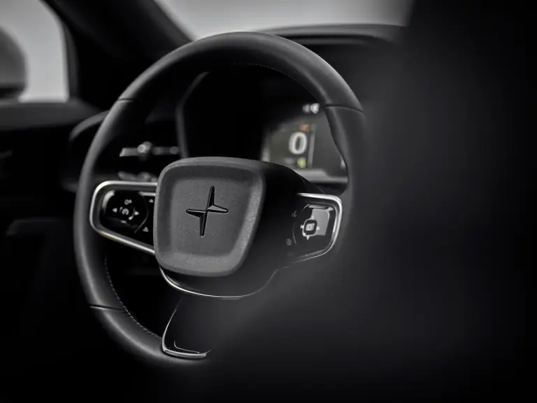 Polestar 2 2023 - Foto - 13