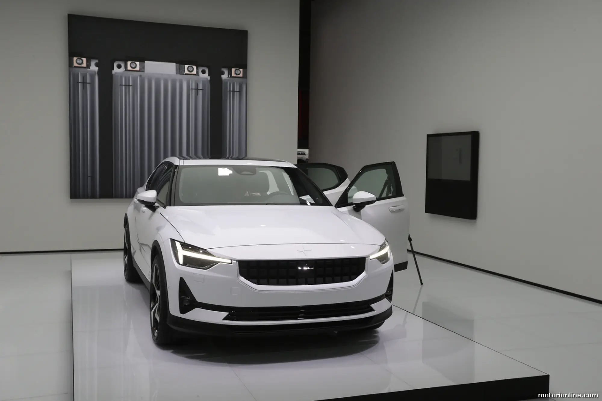 Polestar 2 - Salone di Ginevra 2019 - 9