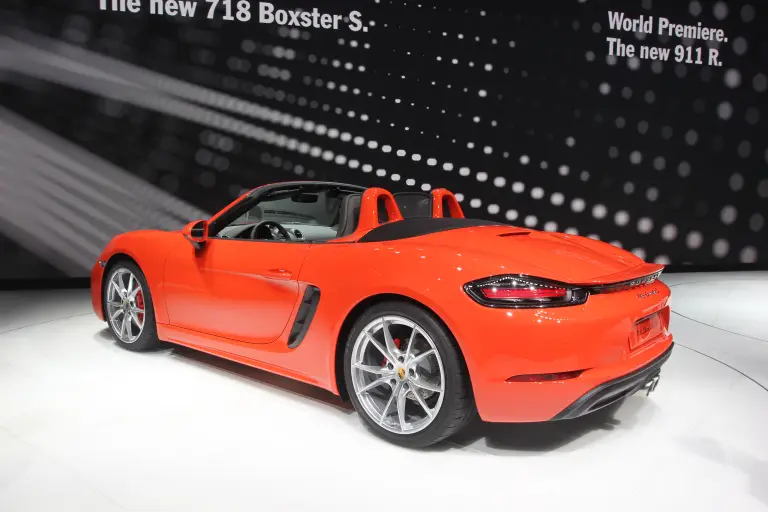 Porsche 718 Boxster S - Salone di Ginevra 2016 - 4