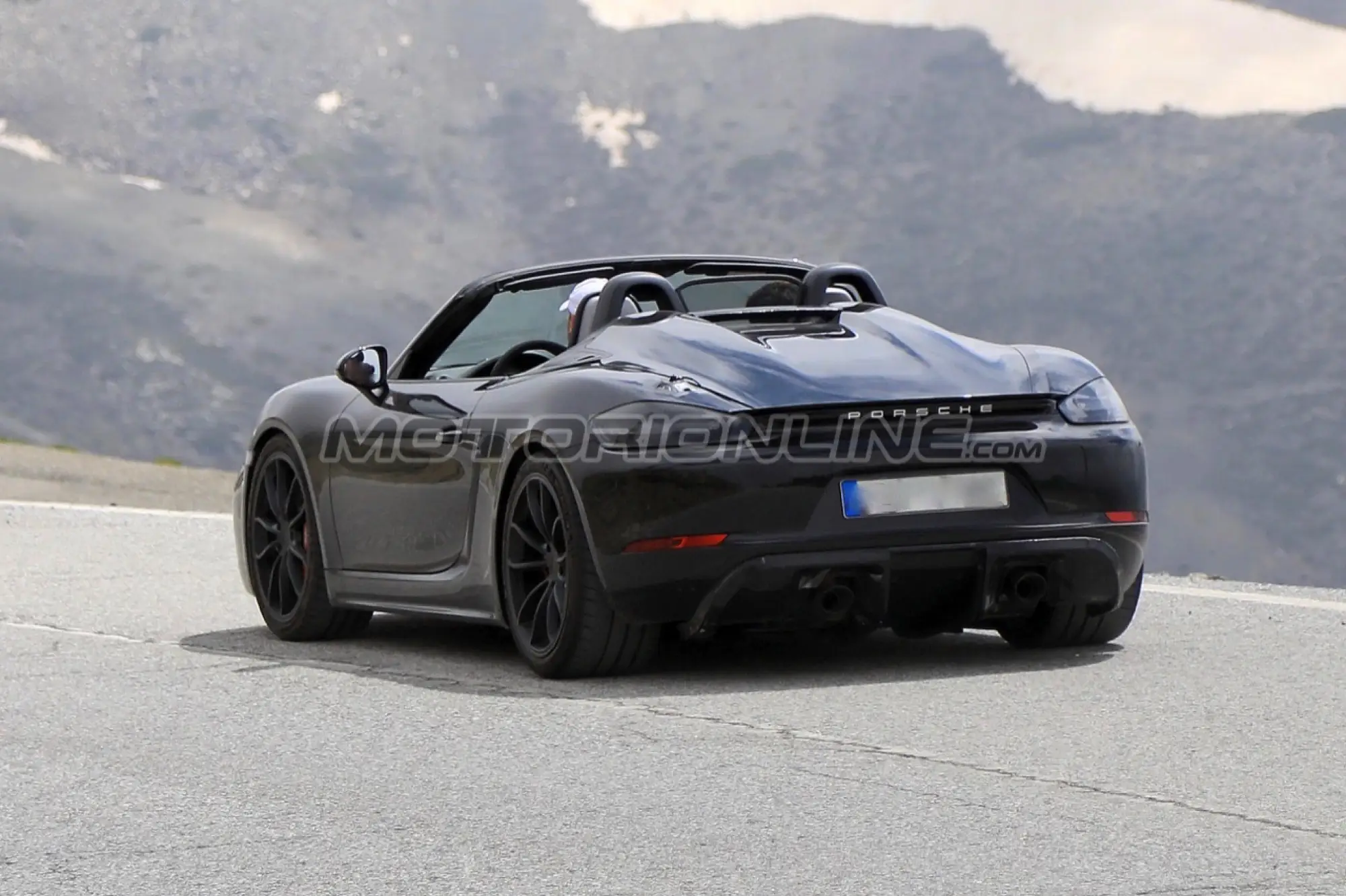 Porsche 718 Boxster Spyder - Foto spia 12-06-2018 - 9