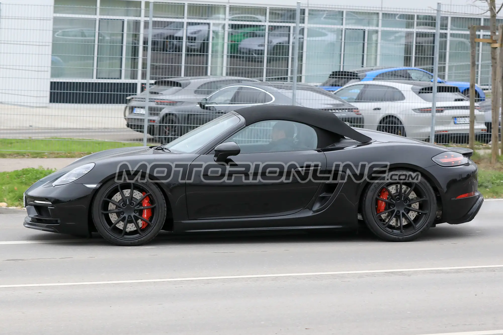 Porsche 718 Boxster Spyder foto spia 17 novembre 2017 - 5