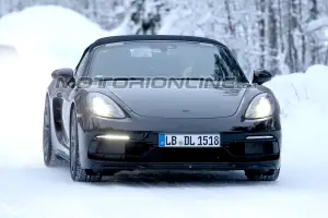 Porsche 718 Boxster Spyder foto spia 2 febbraio 2018 - 1