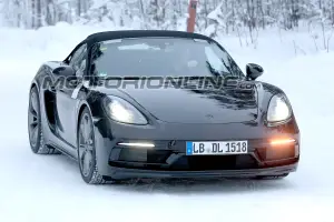 Porsche 718 Boxster Spyder foto spia 2 febbraio 2018 - 2