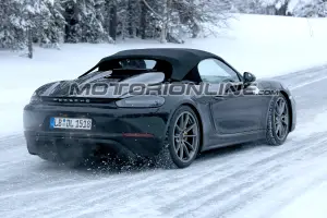 Porsche 718 Boxster Spyder foto spia 2 febbraio 2018 - 7